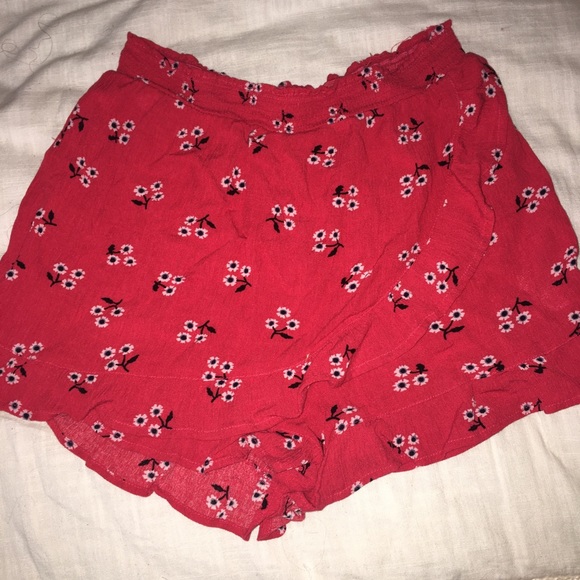 Primark, red with floral print skort - Picture 1 of 3